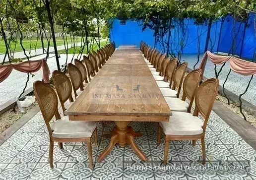 Ahşap Masa Sandalye Kiralama İstanbul masa sandalye kurulum görseli