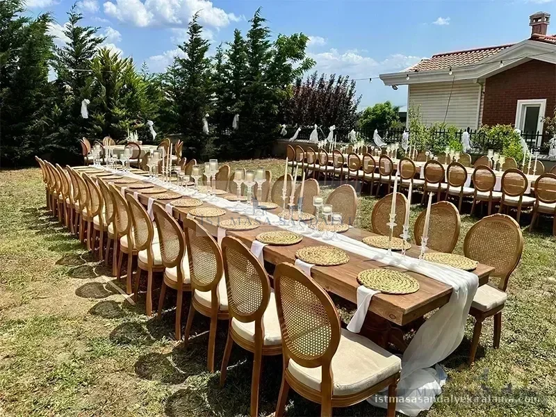 Ahşap Masa Sandalye Kiralama