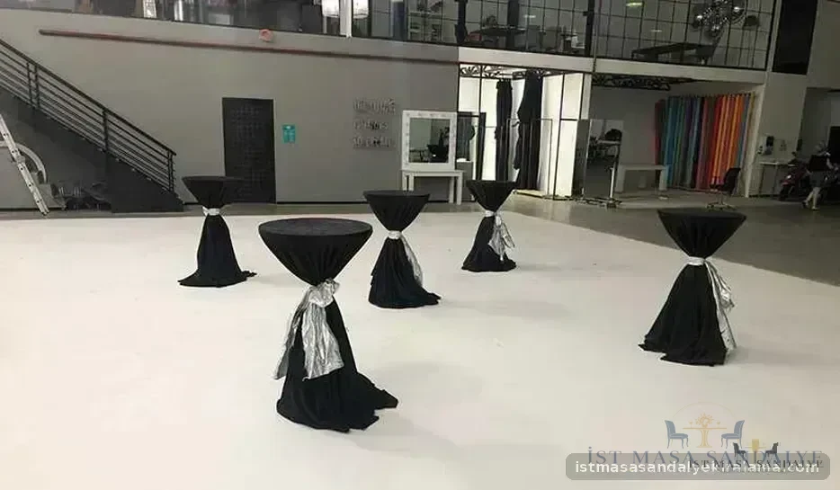 Kokteyl Masası Kiralama - Galeri Acilisi Fotojenik Bistro Masası Kiralama