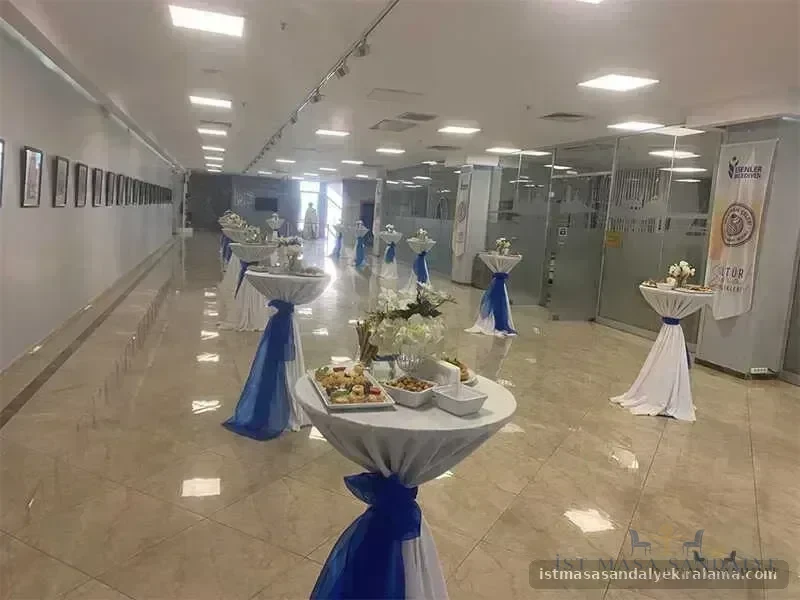 Kokteyl Masası Kiralama - Galeri Acilisi Sade Kokteyl Bistro Masası